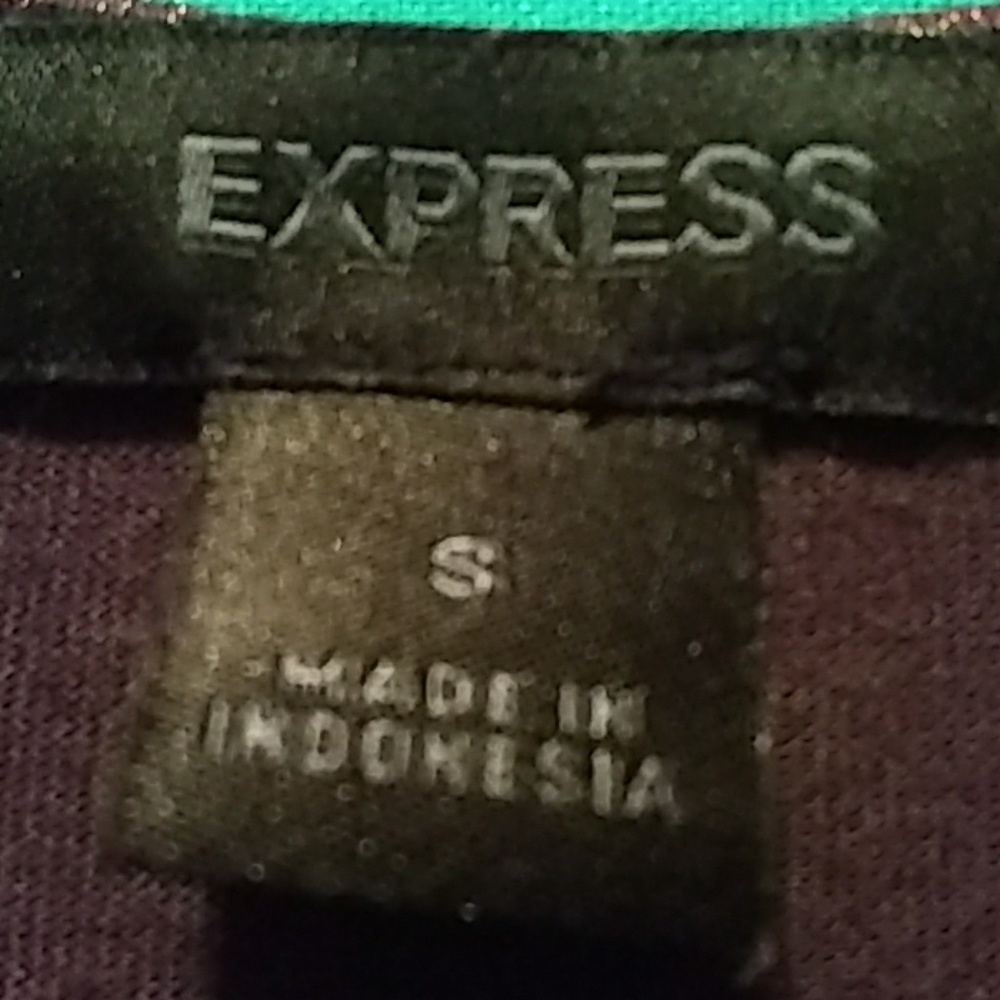 Express Pullover Top - Picture 6 of 8